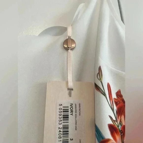 Ted Baker London NWT Queset Gem Garden Scallop Cami Top. Size 3/U.S Size 10 - Picture 10 of 11